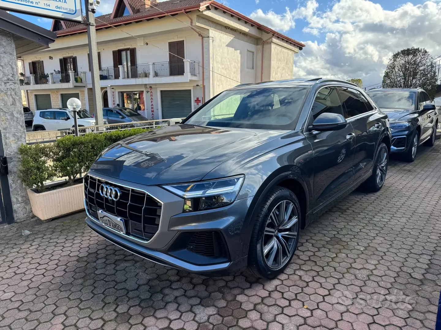 AUDI Q8 s-line disponibile da Fratelli D’Amico